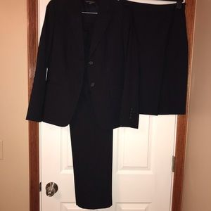 Brooks Brothers 364 3 piece navy